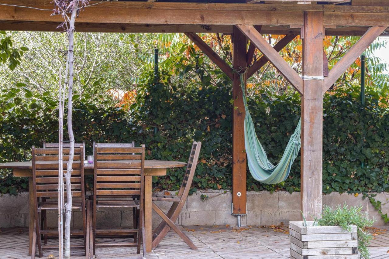 Can Camps Besalu Casa Planta Baja Con Jardin Exteriör bild