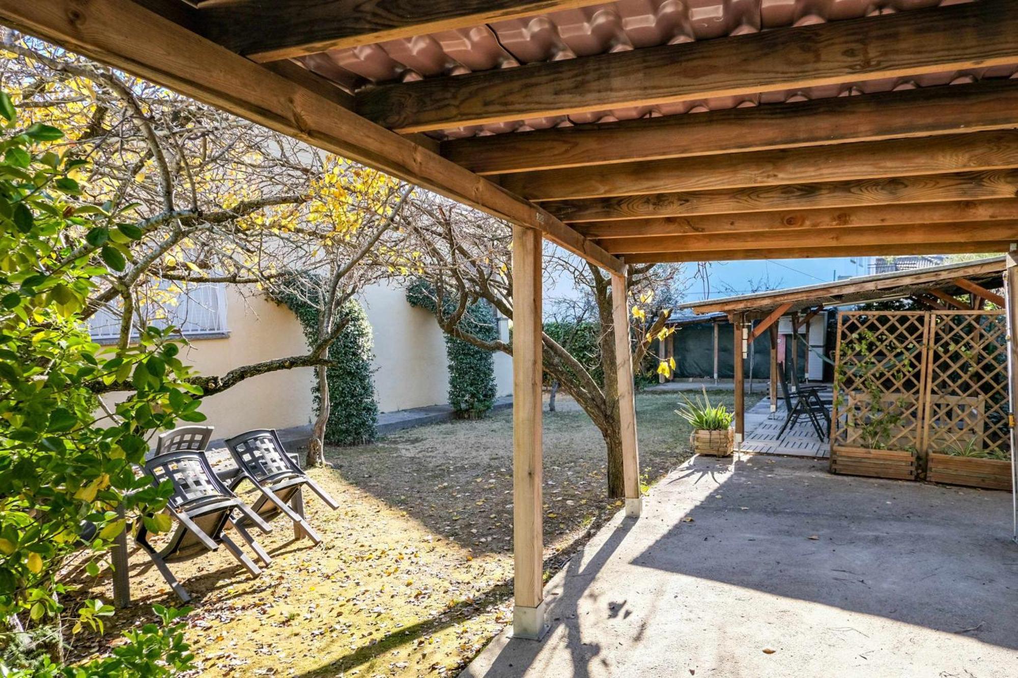 Can Camps Besalu Casa Planta Baja Con Jardin Exteriör bild